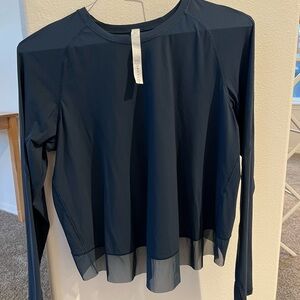 Lululemon long sleeve size 8